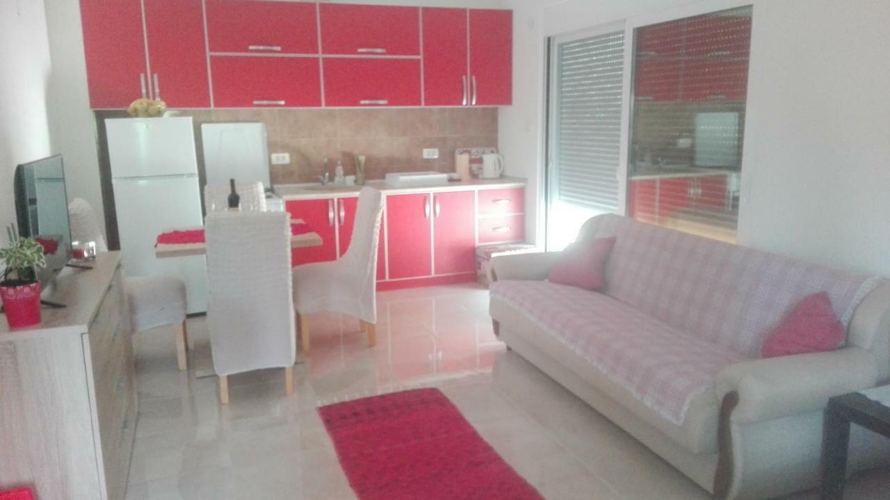 Apartman Strahinja Tivat Exteriör bild