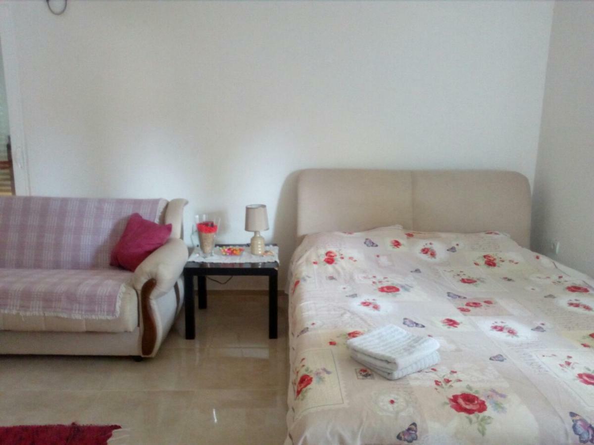 Apartman Strahinja Tivat Exteriör bild